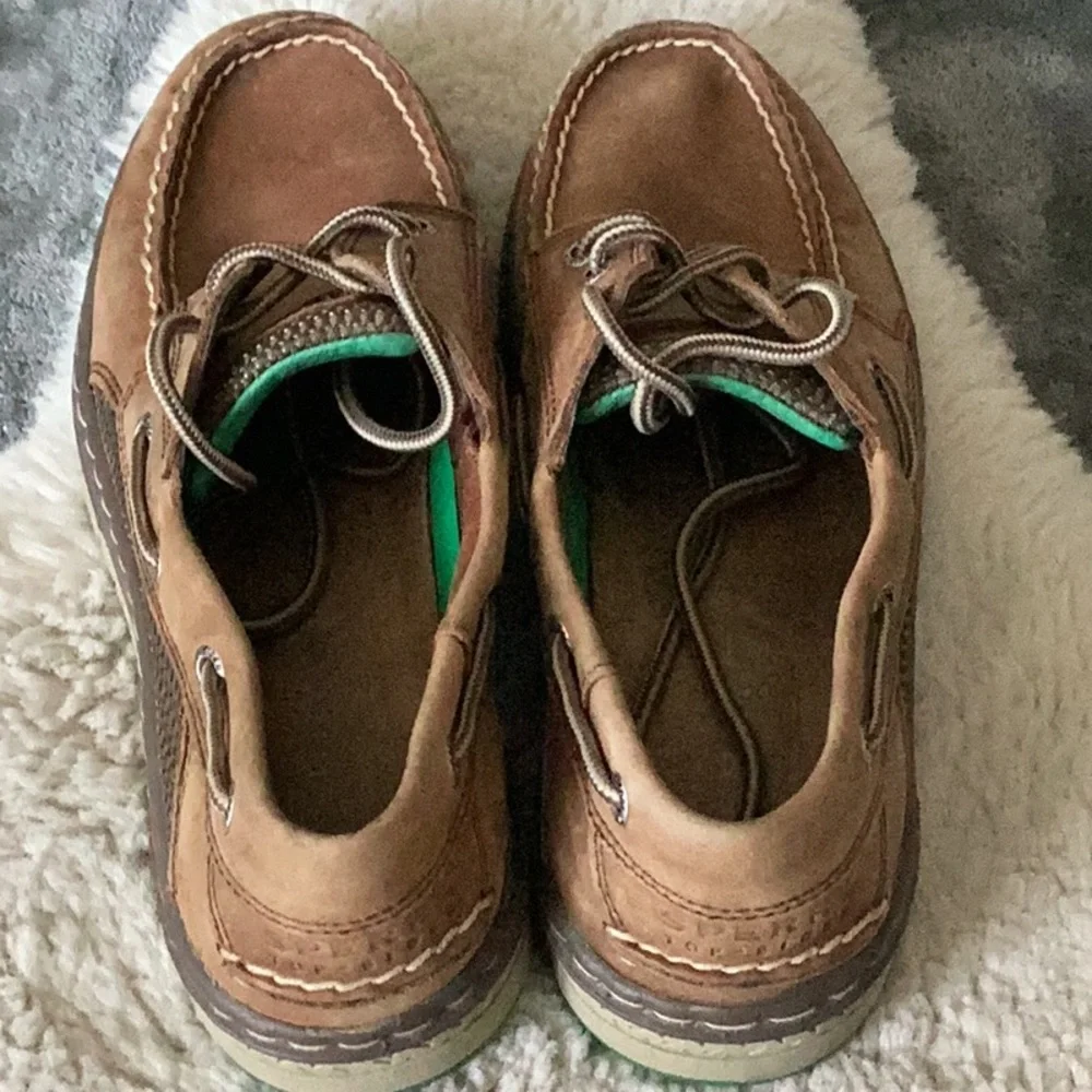Sperry Topsiders